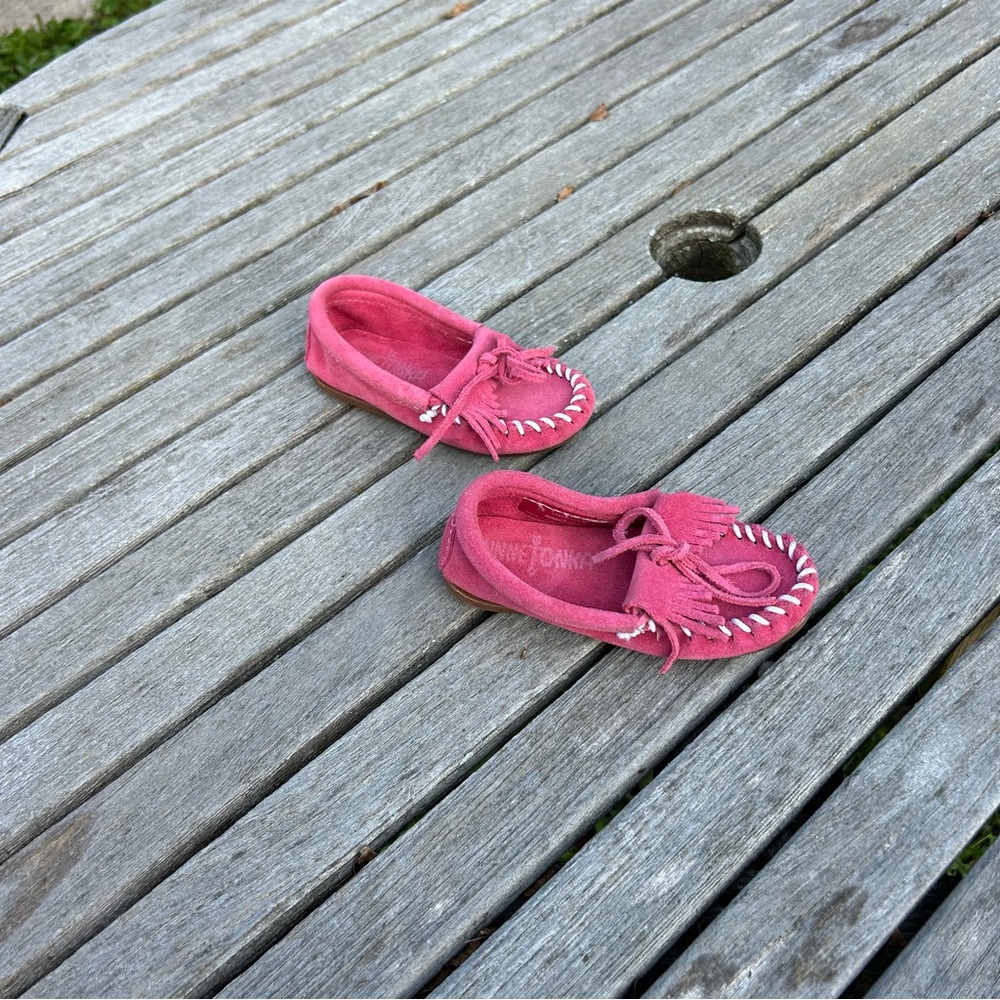 MINNETONKA Pink Suede Leather Moccasins‎ size 8